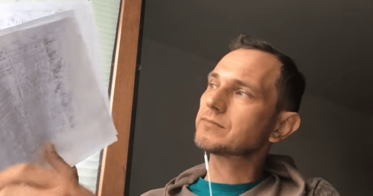 Активист Олег Брега войдет в список партии на досрочных выборах. Какую партию он выбрал