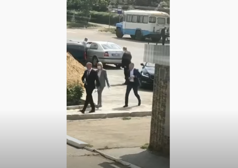 (Видео) Башкан в кафе в Вулканештах обсудила бюджет Гагаузии. На встречу не пригласили ни примара, ни ответственных лиц мэрии
