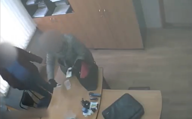 (ВИДЕО) Как в Кишиневе выдавали сертификаты качества на продукты питания в обмен на взятки