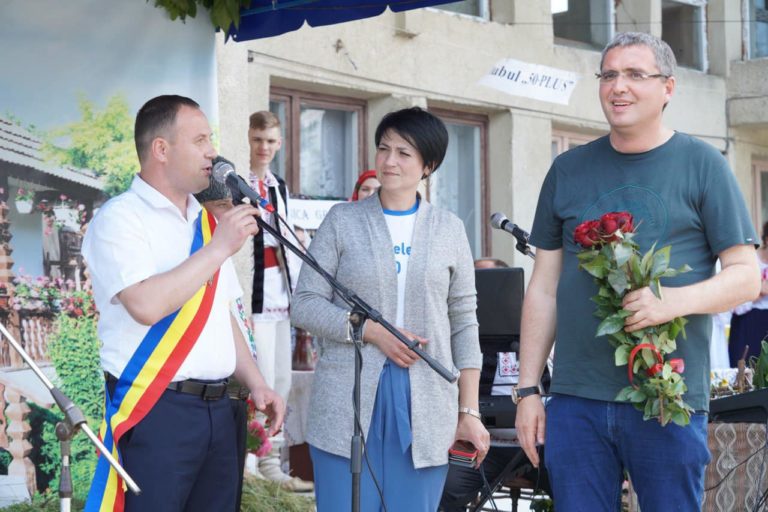 Миллионы за рекламу. Кто и какие суммы жертвует на свою предвыборную кампанию?