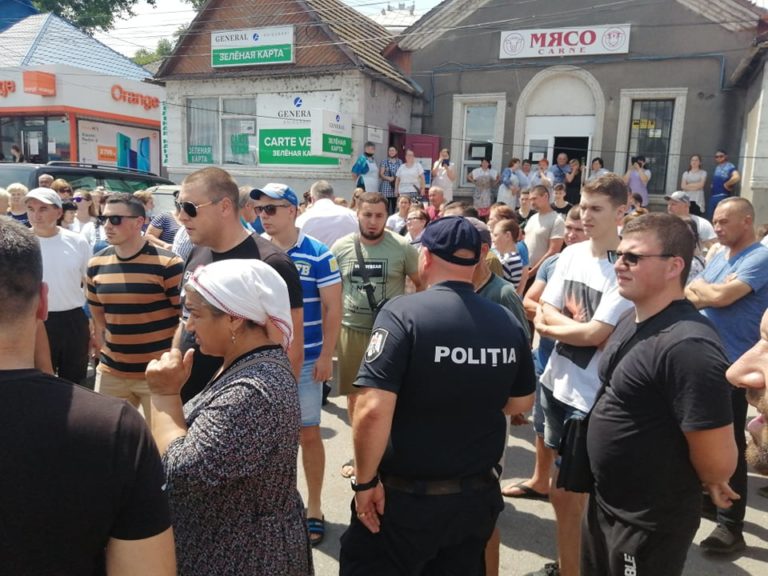 (UPDATE) Введут ли в Атаках комендантский час? Что говорит мэр города