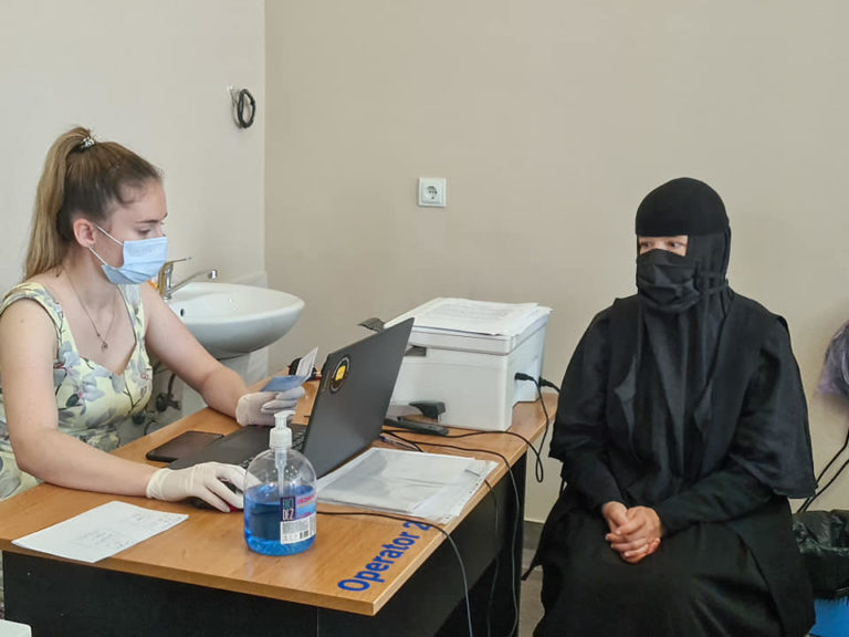 Священнослужители вакцинируются: «Я общаюсь с сотнями людей каждый день, и вакцинация — важная вещь для предотвращения риска заражения»