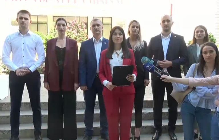 (Видео) PACE требует открыть за границей 220 избирательных участков