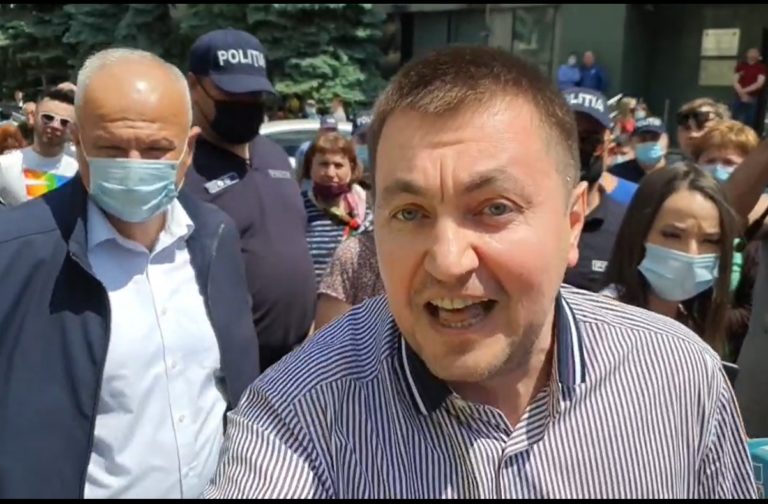«Это было частью плана, составленного в доме Ботнаря»: Депутат PAS о появлении Платона на протесте перед ЦИК