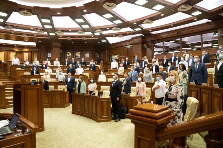 Депутаты-миллионеры Парламента нового созыва: Самый богатый — Денис Уланов из партии «Шор» с доходом свыше 10 млн леев
