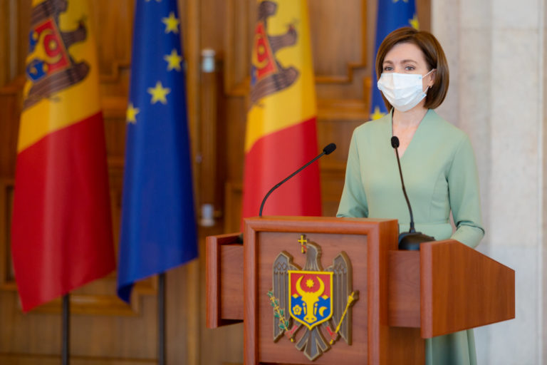 (DOC) Какие подарки получила президент Молдовы Майя Санду за последние месяцы