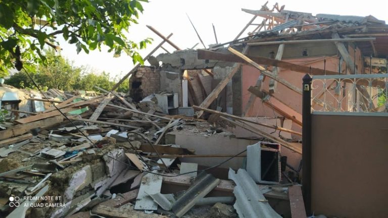 (ФОТО) В Ниспоренах из-за газового баллона произошел мощный взрыв в доме: хозяин получил 80% ожогов тела