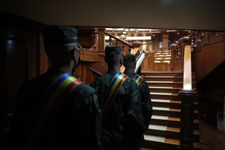 ФОТО: Проходит подготовка к учредительному заседанию нового Парламента XI созыва