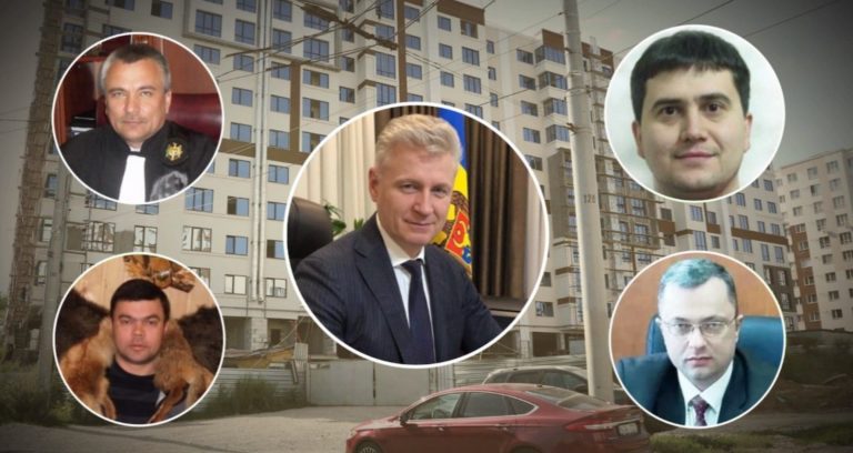 Получают льготные квартиры, уже имея свои собственные. Высший совет магистратуры распределил квартиры для судей