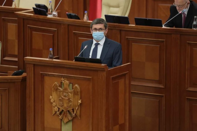 «Заверяю вас в нашей полной поддержке». Обращение депутата Европарламента Зигфрида Мурешана к Игорю Гросу