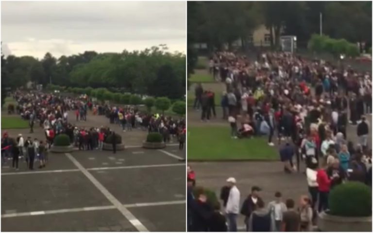 (ВИДЕО) Во Франкфурте очередь у избирательного участка с раннего утра