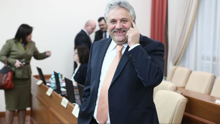Орган по неподкупности отреагировал на расследование об имуществе Гилаша, который до четверга был начальником Кадастра