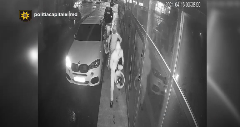 (ВИДЕО) Преступная группировка в Кишиневе украла аксессуары из авто на 2 млн. леев. Арестованы трое подозреваемых