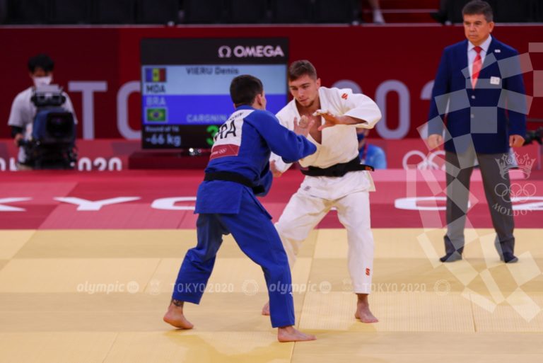 Денис Виеру победил спортсмена из Узбекистана на Играх в Токио