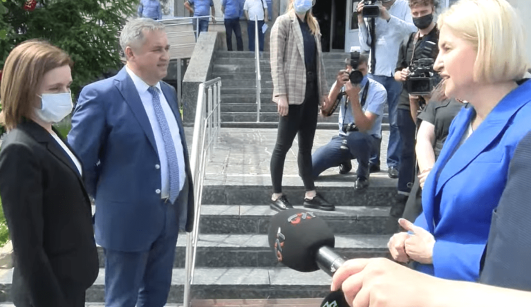 Влах обвиняет Санду в слежке и попытках возбудить уголовное дело против её родных