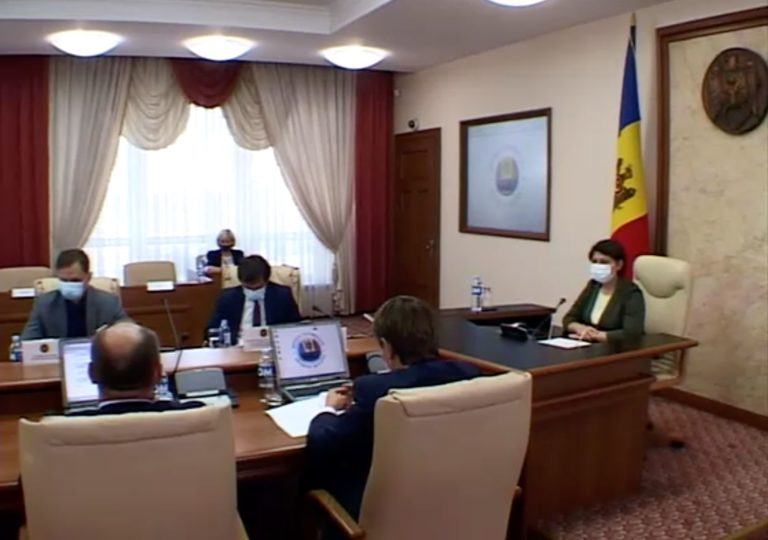 Наталья Гаврилица обратилась к министрам: В первые месяцы ваша задача быть наполовину министрами, наполовину прокурорами