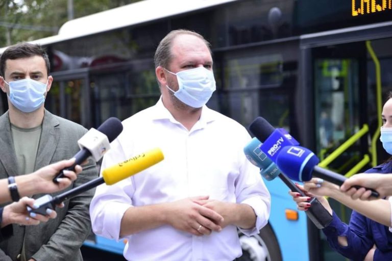 Мэр столицы объявил недействительным в Кишиневе решение CNESP о тестировании учителей каждые 2 недели