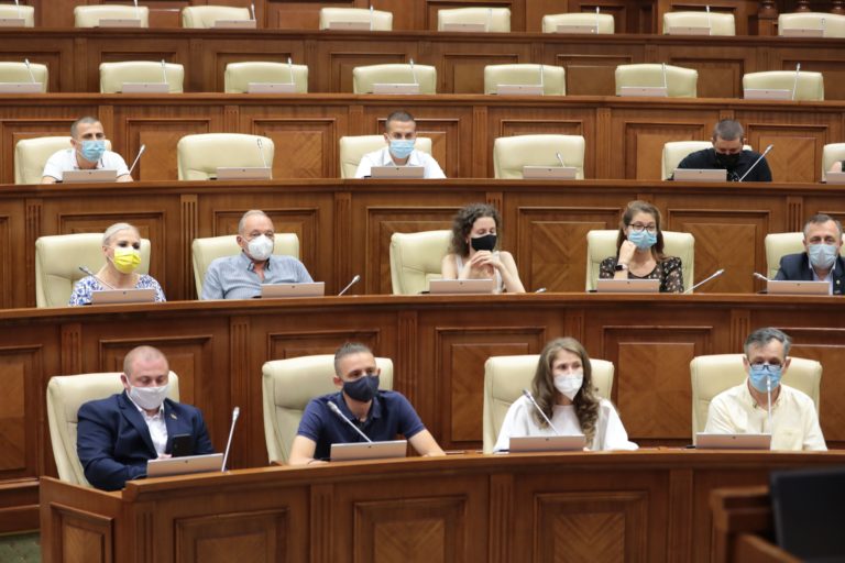 В Парламенте прошла встреча с диаспорой. Кто присутствовал из политиков и что на ней обсуждалось