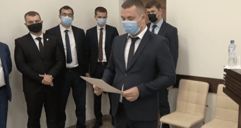 Шесть новых прокуроров, которые будут работать в районных учреждениях, принесли присягу