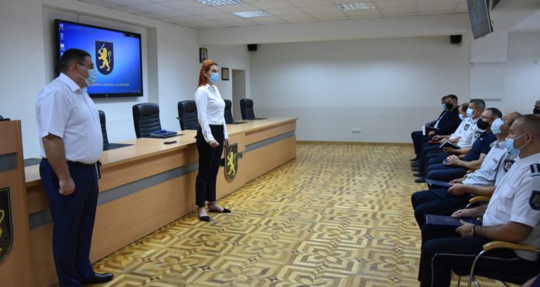 (DOC) Зарплата в 200 тыс леев. Какие доходы задекларировал врио главы Инспектората полиции