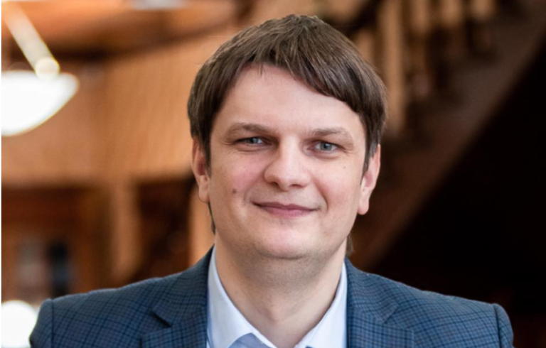 (DOC) Майя Санду подписала указ об отставке Андрея Спыну с должности генерального секретаря аппарата президента