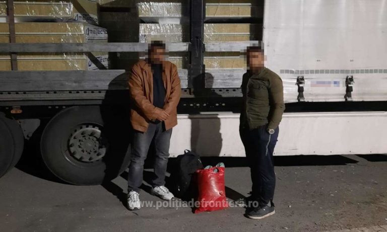 Восемь афганцев пытались незаконно пересечь границу Венгрии в большегрузах, зарегистрированных в Болгарии и Молдове