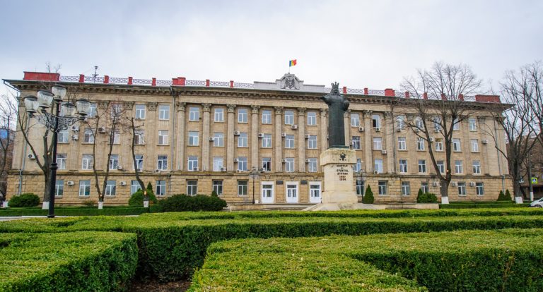Кто временно исполняет функции примара Бельц после отставки Ренато Усатого