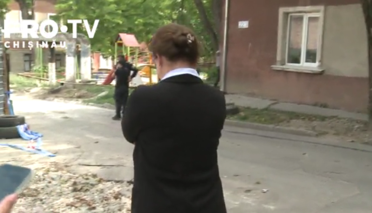 (UPD) Кран превратил машину в груду металла. Реакция владельца автомобиля