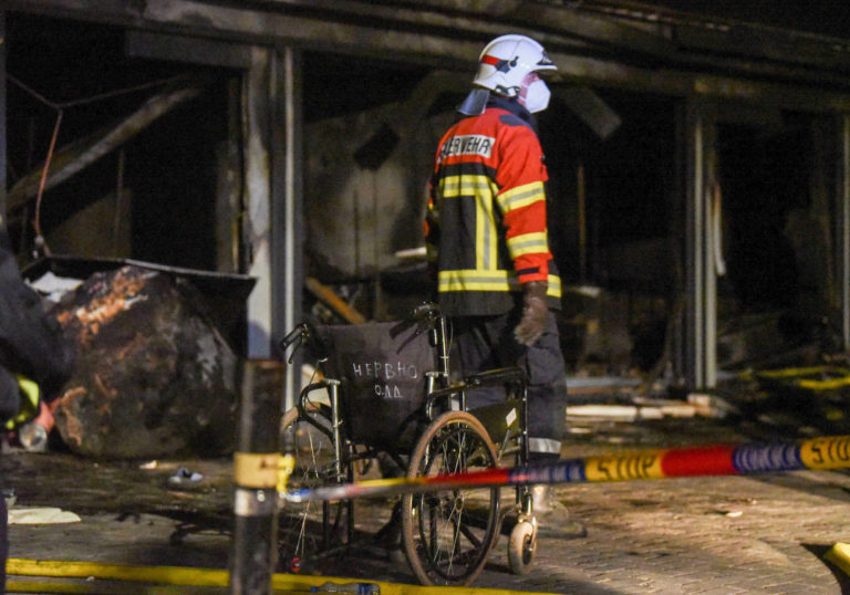 (ФОТО/ВИДЕО) Взрыв в больнице COVID-19 в Северной Македонии. 10 человек погибли