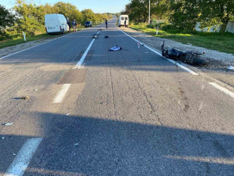 (ФОТО) ДТП в Ниспоренах: 20-летний юноша доставлен в реанимацию