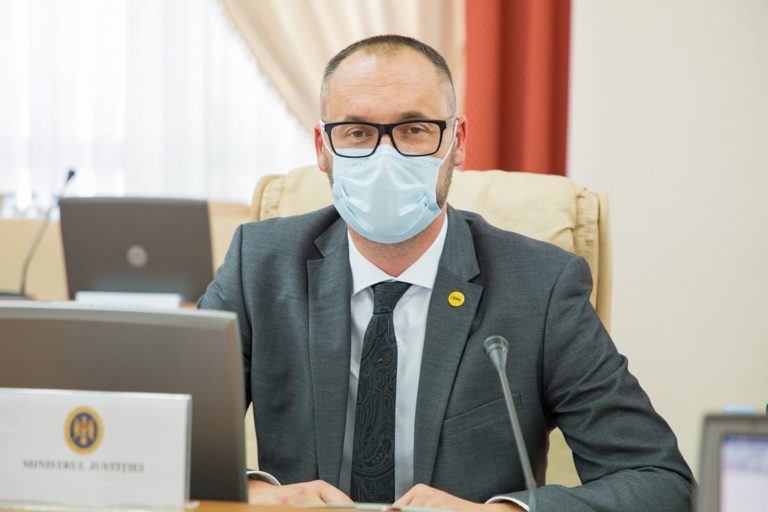 Реакция Литвиненко на вотум недоверия: «Меня не волнует, что теряют изгнанные из управления политики»