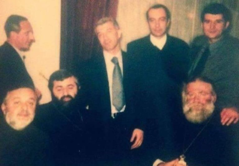 Секс, наркотики, Россия – материалы тайной слежки за священниками стали достоянием общественности в Грузии