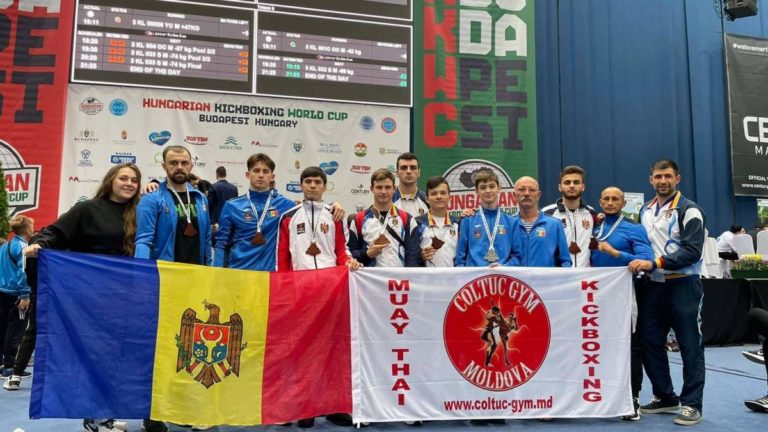 Молдова завоевала 10 золотых медалей, 8 серебряных и 21 бронзовую на чемпионате мира по кикбоксингу