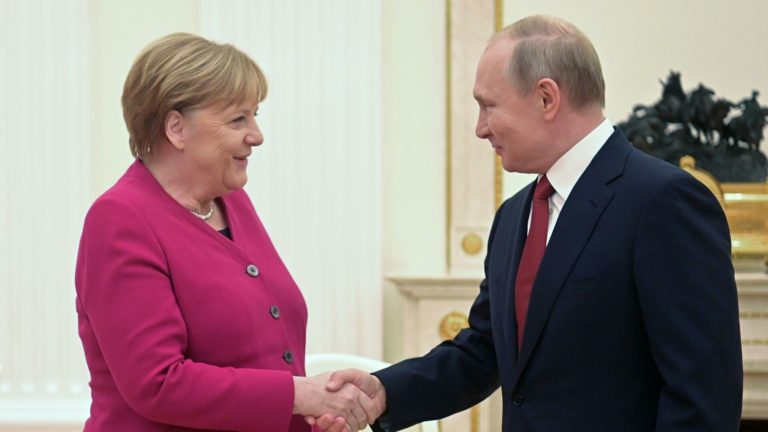 Немецкие СМИ о газовом кризисе, зависимости от России, роли Шрёдера и Меркель
