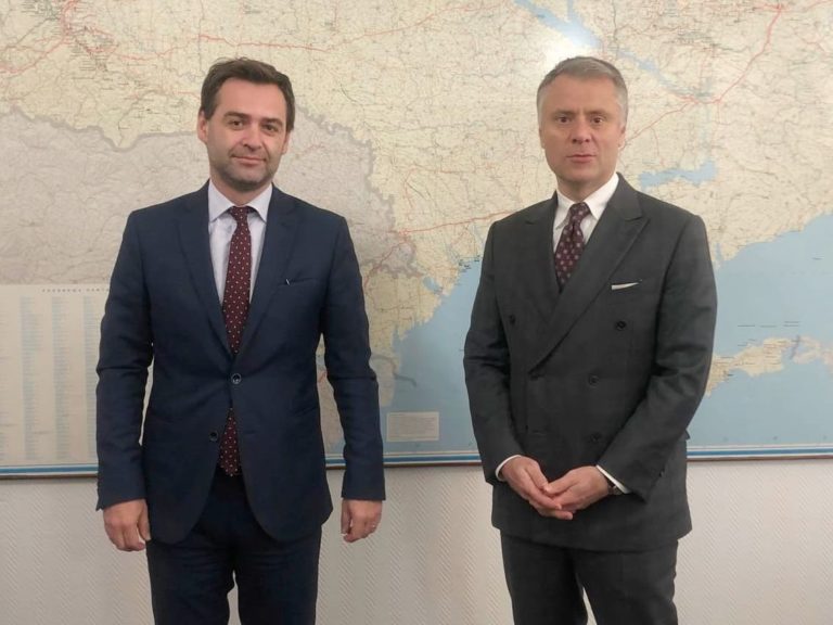 Попеску в Киеве: «Мы рассмотрели решения для бесперебойных поставок природного газа в Молдову”