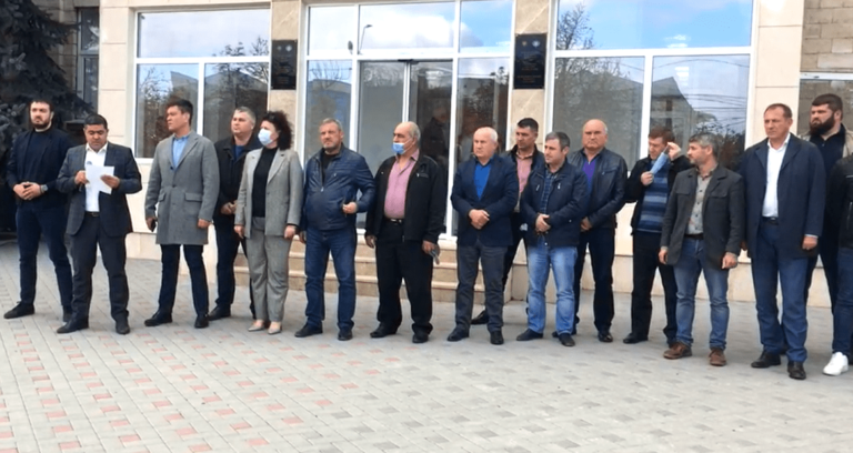 «Требуем освобождения Стояногло или примем акты неповиновения». Депутаты из Гагаузии ставят ультиматум Кишиневу