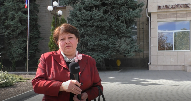 «Нет кандидата, который может представлять мои интересы». Жительница Комрата подала жалобу в ЦИК из-за невозможности голосовать в другом округе