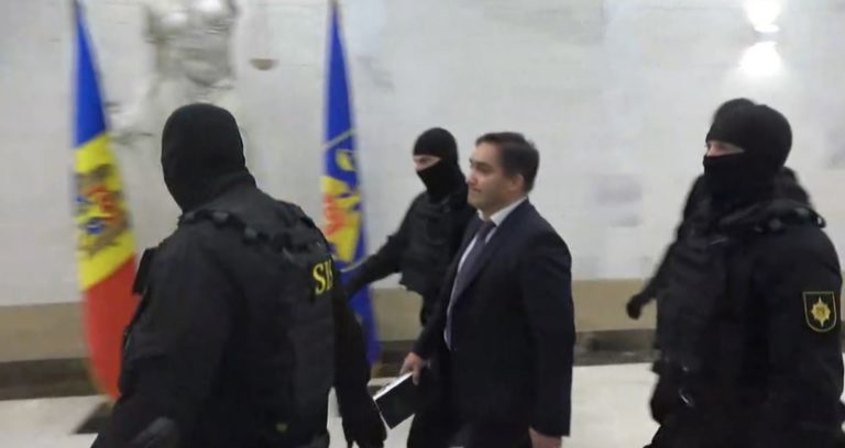 СЕГОДНЯ ТАК: ЗАСЕДАНИЕ ПО ДЕЛУ СТОЯНОГЛО, МОЛДОВА ОТДАЕТ ДОЛГ ЗА ГАЗ, ПЕРЕСТАНОВКИ В ПРОКУРАТУРЕ ГАГАУЗИИ