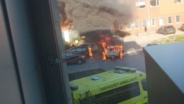 В Ливерпуле один человек погиб при взрыве автомобиля. Трое арестованы по подозрению в терроризме