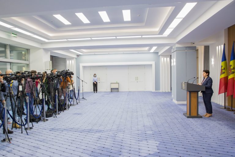 СЕГОДНЯ ТАК: 100 дней работы правительства, вотум недоверия минздраву, взятка в 200 тысяч евро