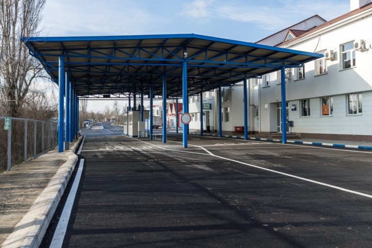 Румыния начинает работы по восстановлению пограничных таможенных постов. Узнай какие