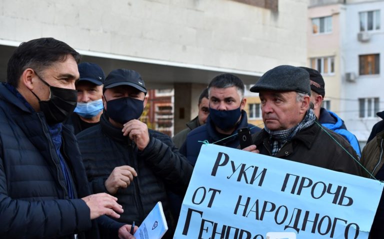 СЕГОДНЯ ТАК: 30 ДНЕЙ ДОМАШНЕГО АРЕСТА ДЛЯ СТОЯНОГЛО, НОВЫЕ НАЗНАЧЕНИЯ В ПРАВИТЕЛЬСТВЕ, В КОМРАТЕ ЖИТЕЛИ ОПАСАЮТСЯ ЗА ДЕТЕЙ