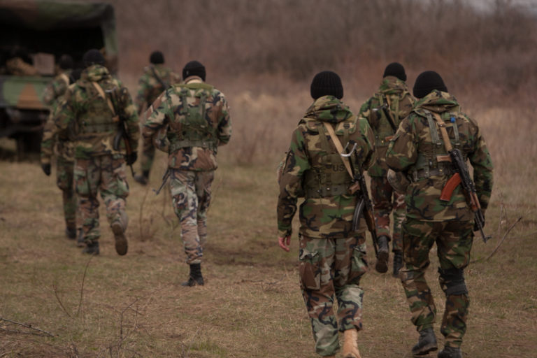Военнослужащий заявил об издевательствах в Нацармии после того, как сослуживцы узнали, что он гомосексуал