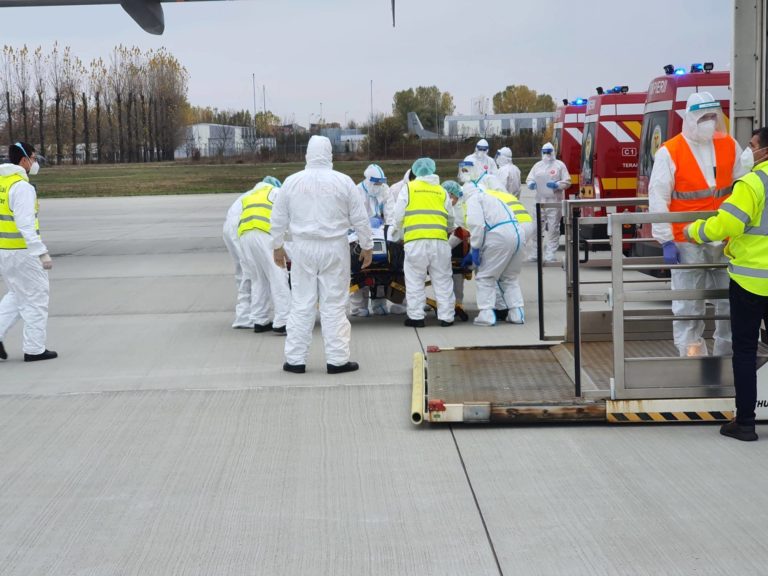 Германия принимает на лечение тяжелобольных Covid-19 из Румынии