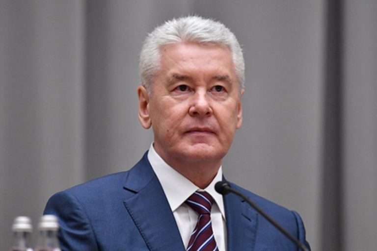 «Другого качества люди нужны». Собянин — о мигрантах на московских стройках