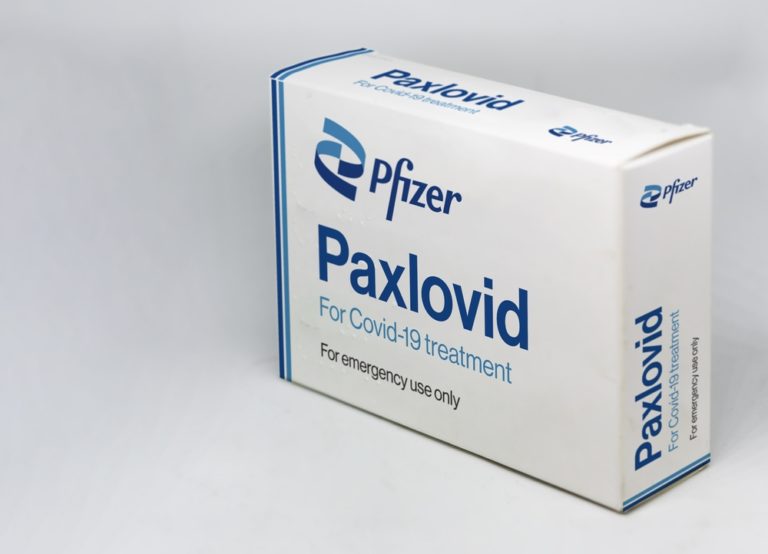 Pfizer заключила сделку с США на сумму 5,3 миллиарда долларов на поставку противовирусных таблеток от COVID-19
