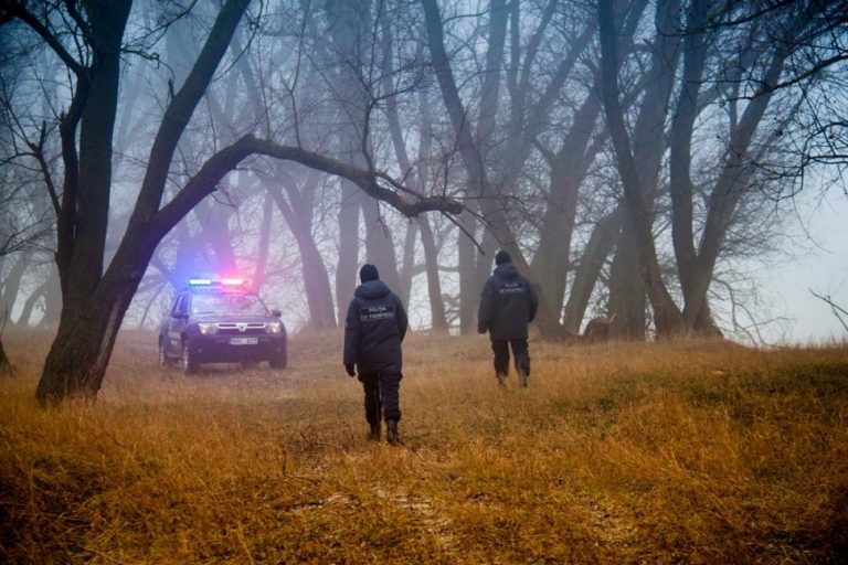 Мужчина попытался незаконно перейти границу, при нем был просроченный распорт РФ