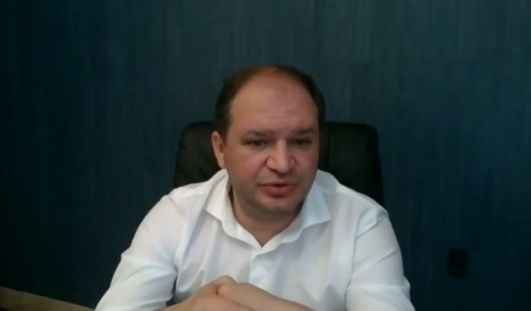 (Видео) Чебан утверждает, что его офис в мэрии прослушивают: «Я нашел интересные вещи в потолке»