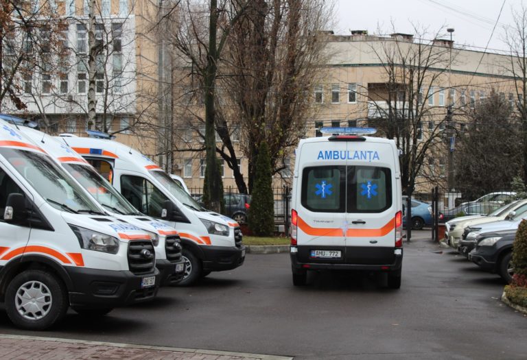 Почти 14 тысяч вызовов за неделю: по каким причинам чаще всего выезжала скорая