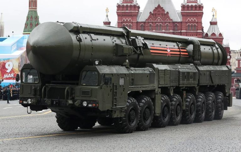 Пресс-секретарь Путина: Россия не исключает размещения ядерного оружия в Беларуси